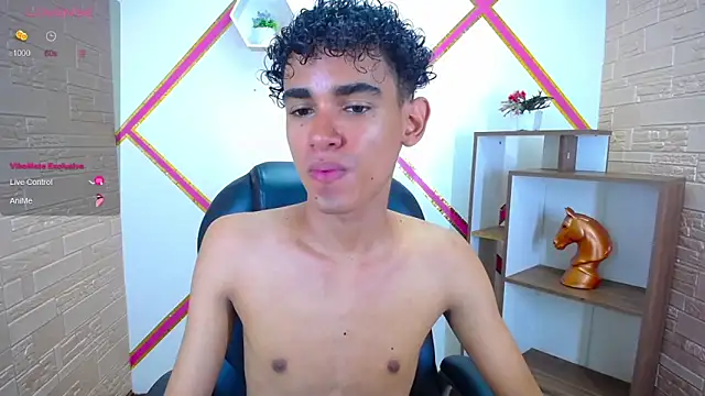 Blake Mils online show from 11.08.25