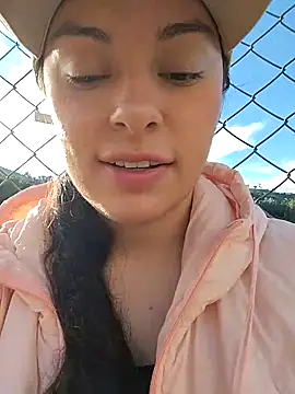 Snapshot of Camila_Ord chatting on 10.21.25 Camila Ord online show from 10.21.25