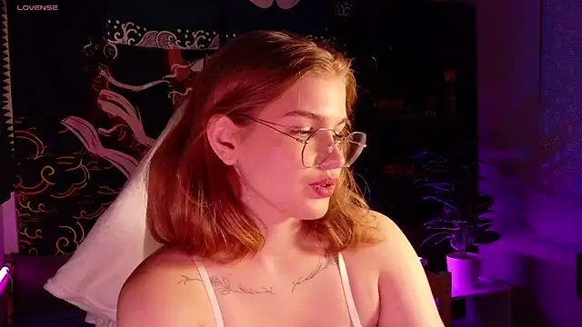 SophieMurrr online show from 07.03.26