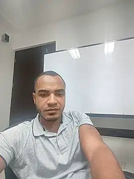 Snapshot of SanChacal5694 chatting on 03.11.26 SanChacal5694 online show from 03.11.26