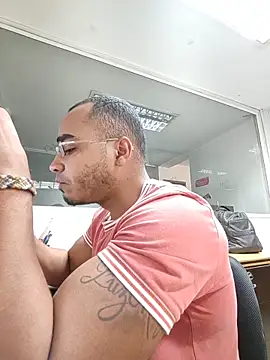 Snapshot of SanChacal5694 chatting on 03.27.26 SanChacal5694 online show from 03.27.26