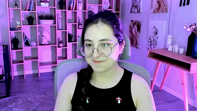 VirtuallVoyant online show from 11.05.25