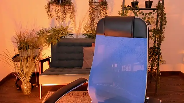 Snapshot of VirtuallVoyant chatting on 01.17.26 VirtuallVoyant online show from 01.17.26