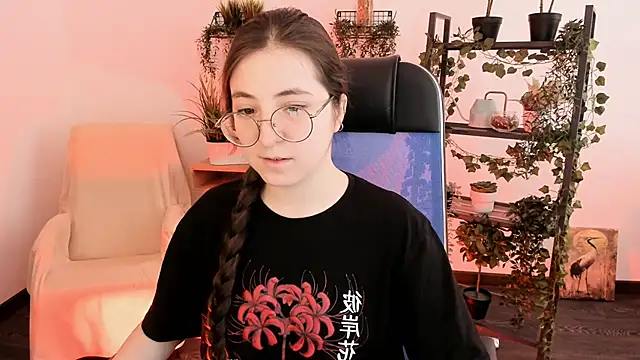 Snapshot of VirtuallVoyant chatting on 02.17.26 VirtuallVoyant online show from 02.17.26