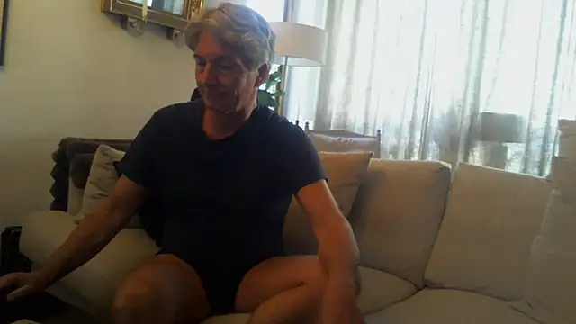 Snapshot of Swegay12-Exhi chatting on 04.22.26 Swegay12-Exhi online show from 04.22.26