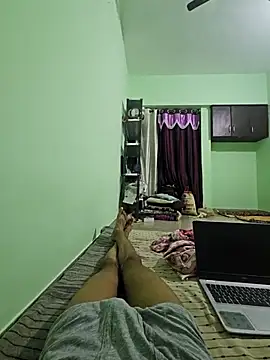 Snapshot of SubGeet chatting on 09.09.25 SubGeet online show from 09.09.25