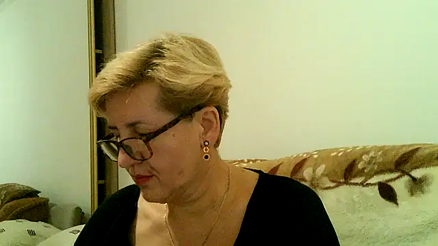 Dana4921 online show from 10.21.25