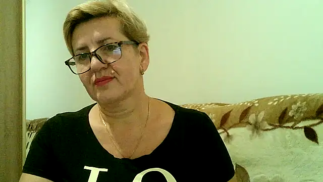 Dana4921 online show from 10.28.25