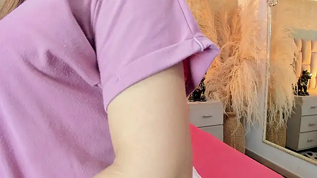 cloesummerr  online show from 01.16.26