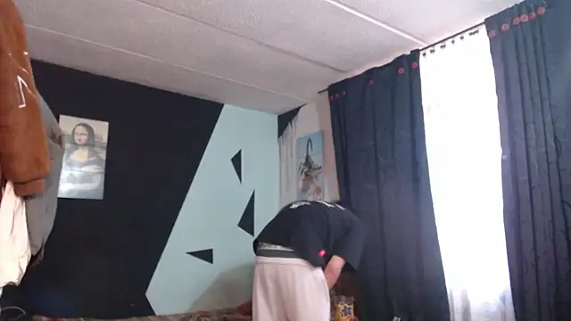 malek xarx  online show from 10.19.25