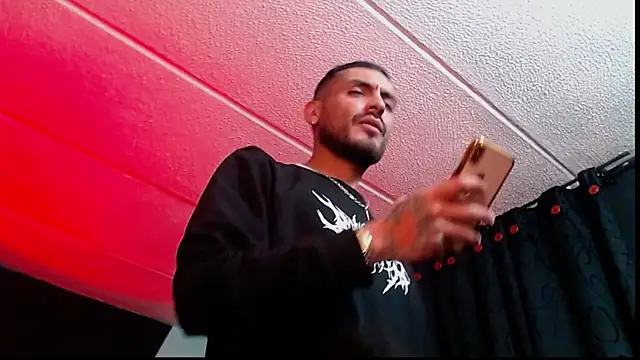 malek xarx  online show from 10.29.25