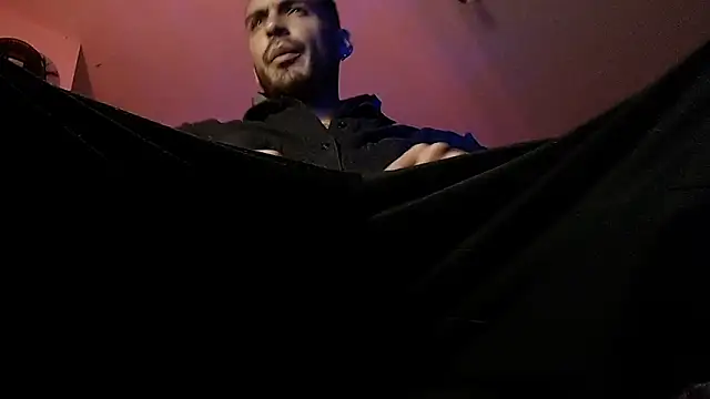 Snapshot of malek_xarx_ chatting on 03.31.26 malek xarx online show from 03.31.26