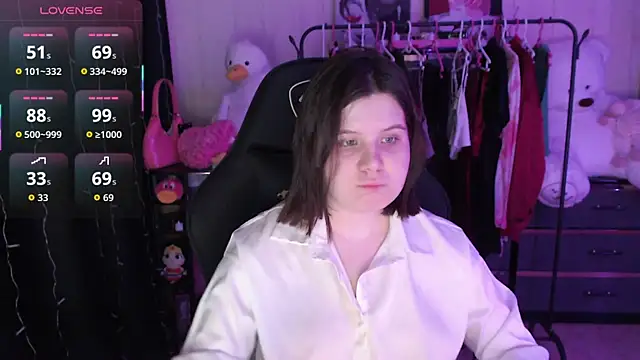 Snapshot of AmyVibess chatting on 04.18.26 AmyVibess online show from 04.18.26