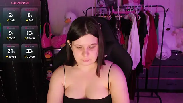 Snapshot of AmyVibess chatting on 04.23.26 AmyVibess online show from 04.23.26