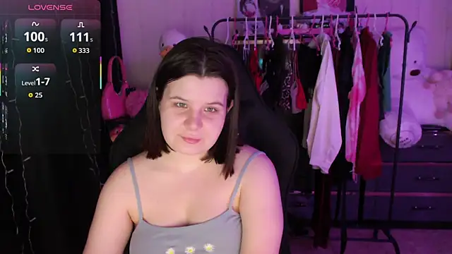 Snapshot of AmyVibess chatting on 04.26.26 AmyVibess online show from 04.26.26