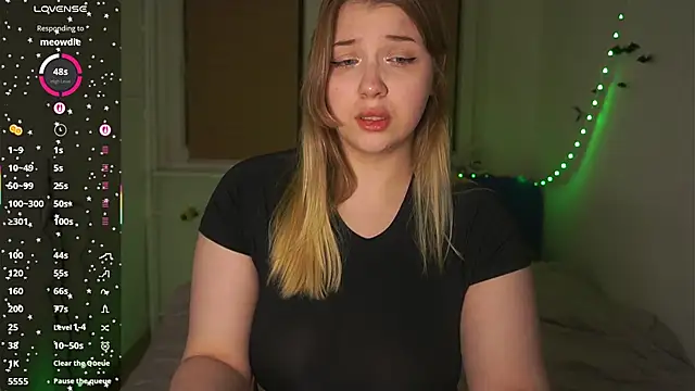 CuteSharloti online show from 12.20.25