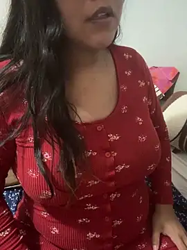 Snapshot of karysweetbeaury chatting on 02.10.26 karysweetbeaury online show from 02.10.26