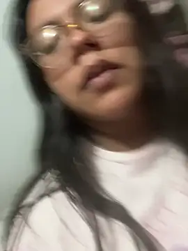 Snapshot of karysweetbeaury chatting on 04.11.26 karysweetbeaury online show from 04.11.26