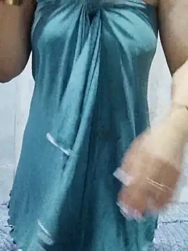 Snapshot of linakhalifa chatting on 09.19.25 linakhalifa online show from 09.19.25