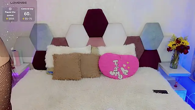 kushina uzumaki75 online show from 11.14.25