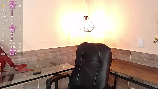 LussieWillow online show from 09.15.25