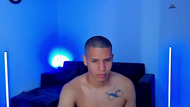 Latin Boyss  online show from 10.05.25