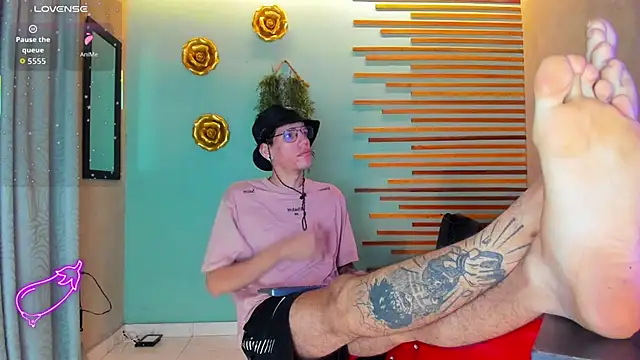 david huge online show from 10.09.25