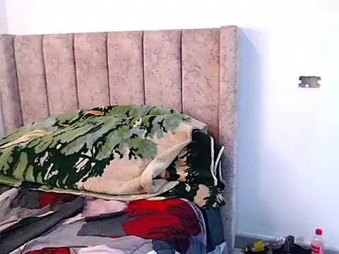 Snapshot of andrewburke06 chatting on 04.07.26 andrewburke06 online show from 04.07.26