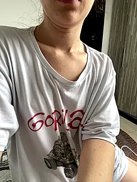 Snapshot of Megan_colsom chatting on 09.20.25 Megan colsom online show from 09.20.25