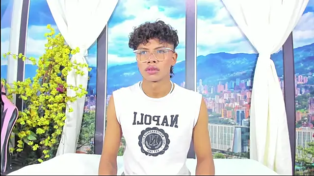 MilthonDelis online show from 09.18.25