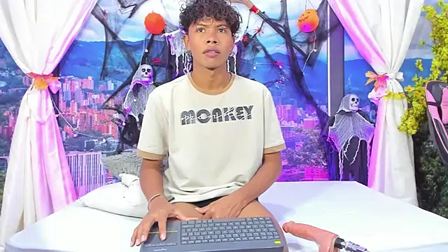 MilthonDelis online show from 10.28.25