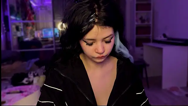 nikoli naw online show from 11.13.25