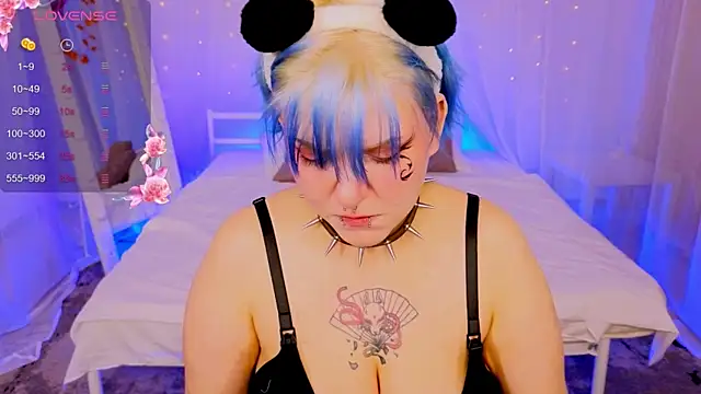 bluelunaray online show from 09.25.25