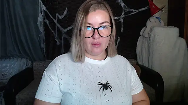 NikaSkylink online show from 10.30.25