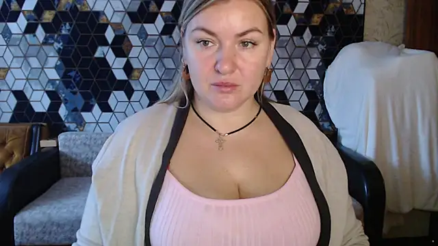 Snapshot of NikaSkylink chatting on 02.03.26 NikaSkylink online show from 02.03.26