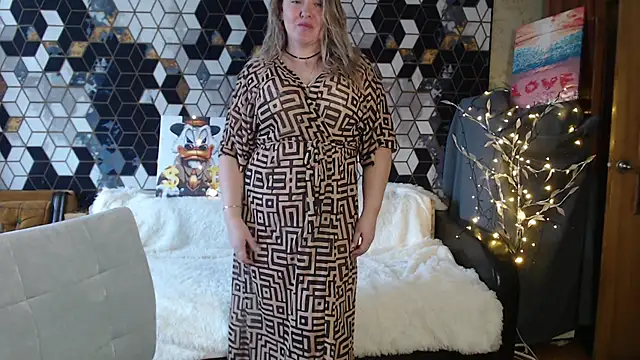 Snapshot of NikaSkylink chatting on 02.27.26 NikaSkylink online show from 02.27.26