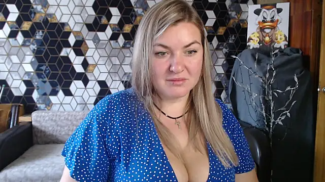 Snapshot of NikaSkylink chatting on 04.03.26 NikaSkylink online show from 04.03.26