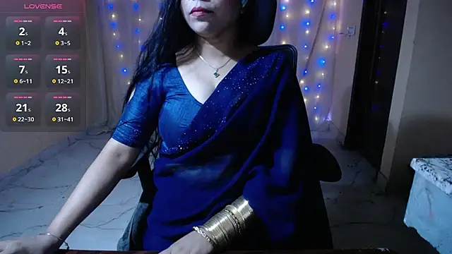 Snapshot of Divvya_ chatting on 04.17.26 Divvya online show from 04.17.26