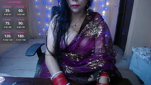 Snapshot of Divvya_ chatting on 05.08.26 Divvya online show from 05.08.26