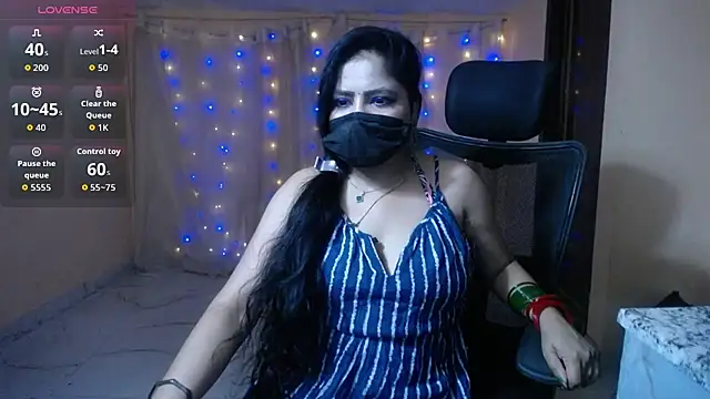 Snapshot of Divvya_ chatting on 05.16.26 Divvya online show from 05.16.26