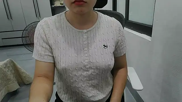 Snapshot of Emachiii chatting on 07.16.26 Emachiii online show from 07.16.26