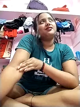 Snapshot of Fun__with__Prity chatting on 10.28.25 Fun  with  Prity online show from 10.28.25