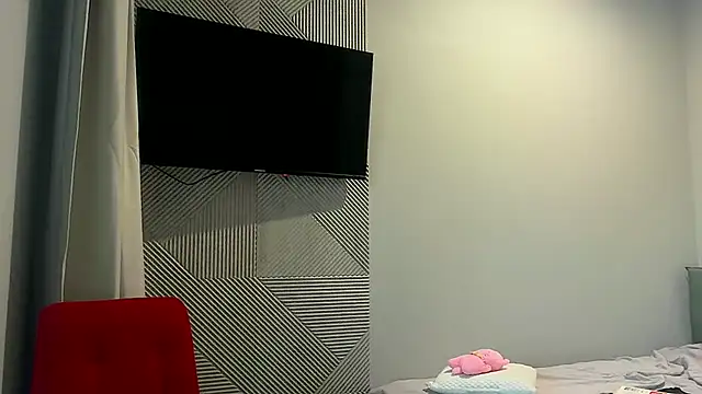 Snapshot of LuxXAngel chatting on 04.24.26 LuxXAngel online show from 04.24.26