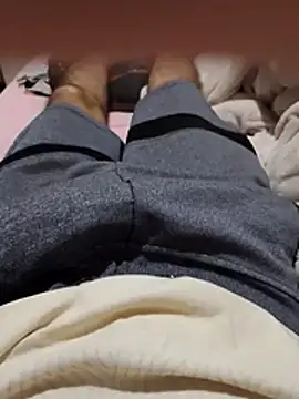 Snapshot of chef82 chatting on 11.05.25 chef82 online show from 11.05.25