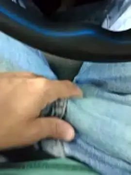 Snapshot of chef82 chatting on 11.12.25 chef82 online show from 11.12.25