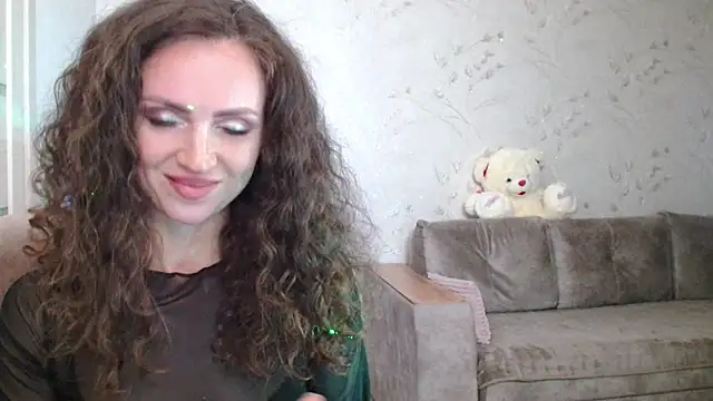 Snapshot of Amber_Carrol chatting on 04.25.26 Amber Carrol online show from 04.25.26