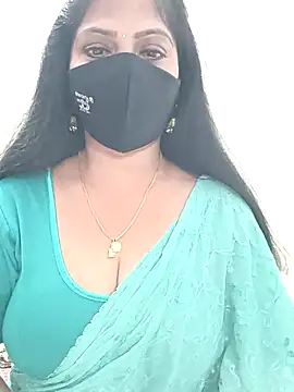 Snapshot of shivani27 chatting on 07.02.26 shivani27 online show from 07.02.26