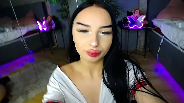 ScarlettJakobs online show from 02.22.26