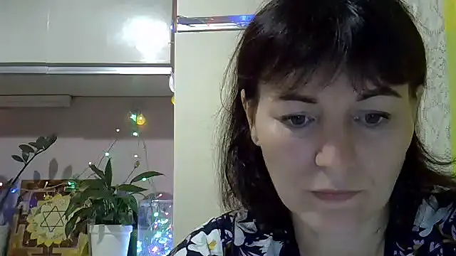 Krystal 82 online show from 09.12.25