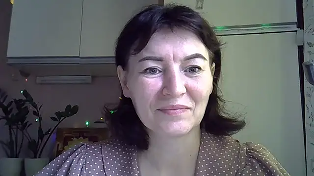 Krystal 82 online show from 09.22.25